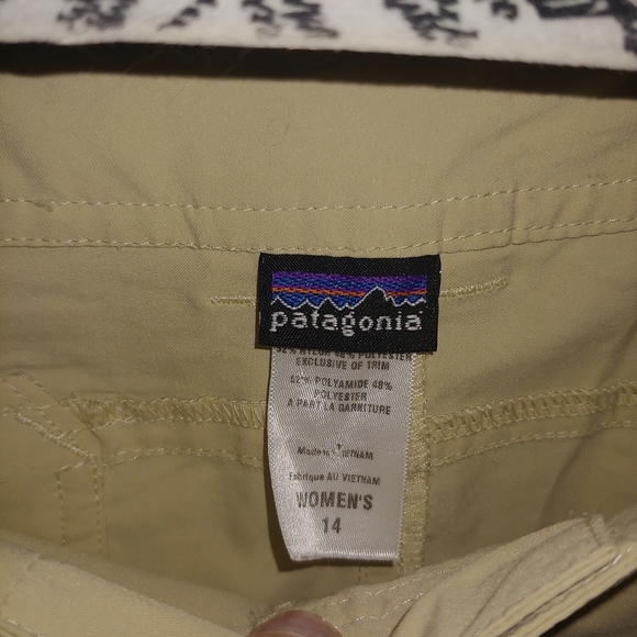 Women's Patagonia capris - Picture 2 of 4